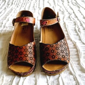 L'ARTISTE Women's Sz 41 (10.5-11) Mary Jane Wedge